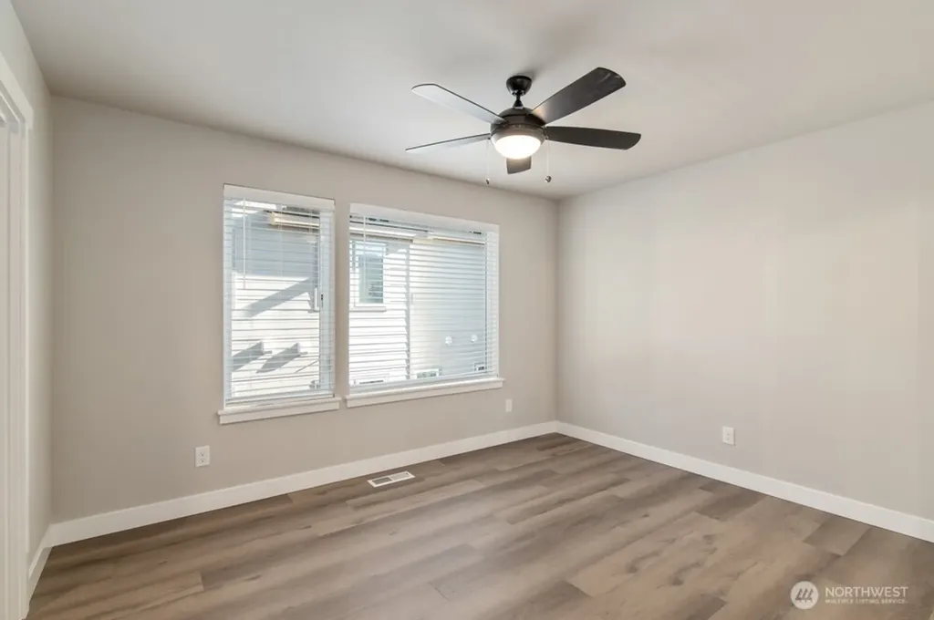12814 66th Avenue S Seattle WA 98178