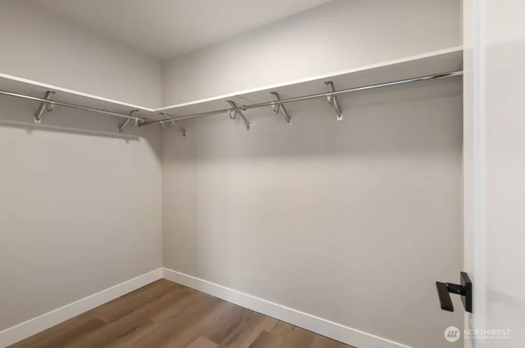 12814 66th Avenue S Seattle WA 98178