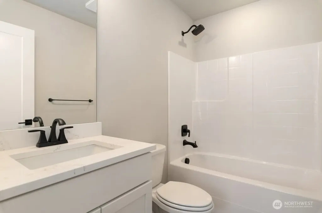 12814 66th Avenue S Seattle WA 98178