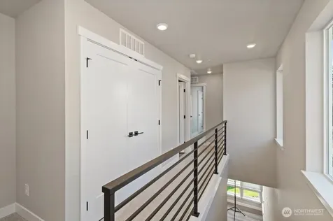 12814 66th Avenue S Seattle WA 98178