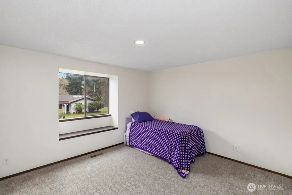 6423 76th Street Ct W Lakewood WA 98499