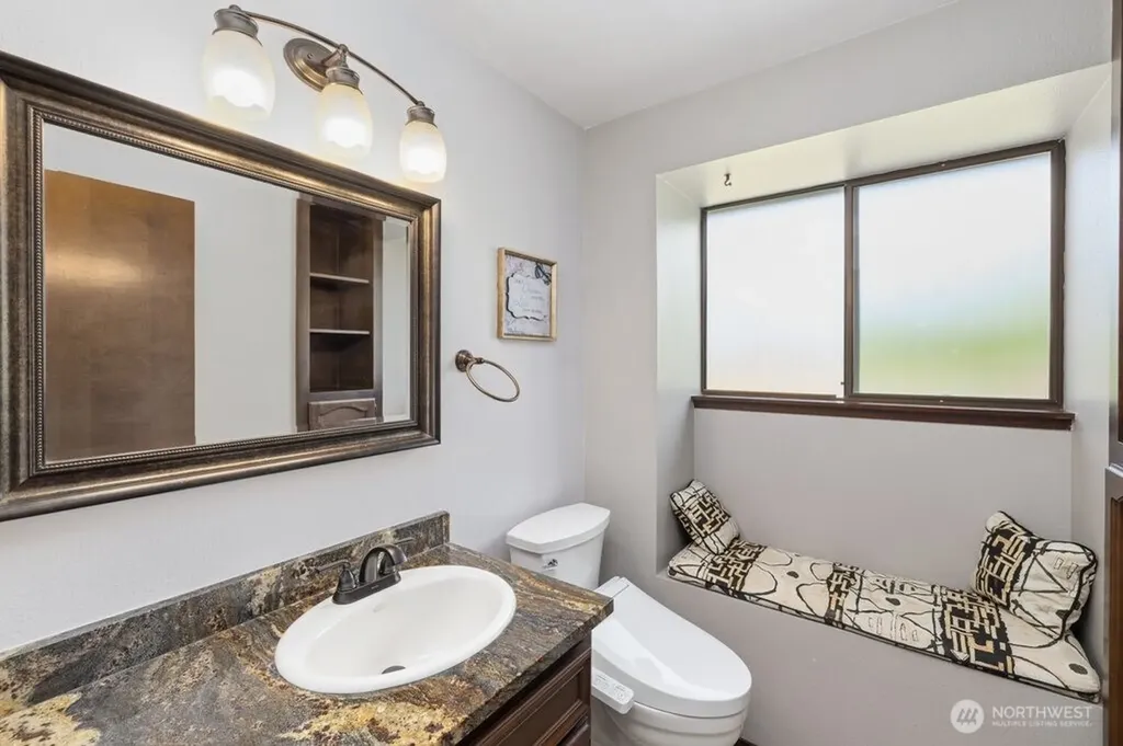6423 76th Street Ct W Lakewood WA 98499