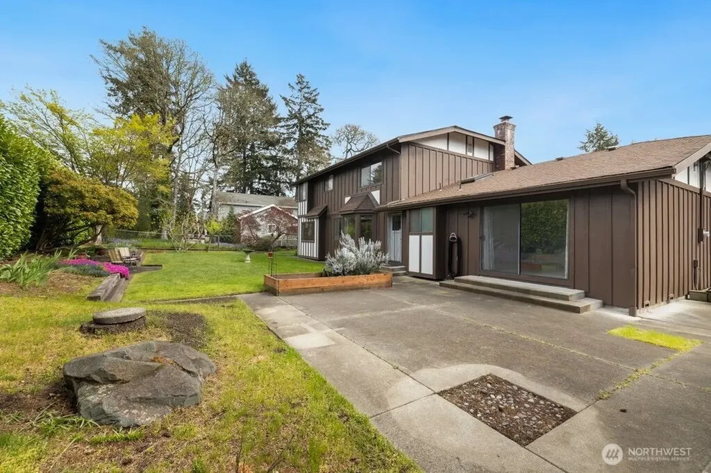 6423 76th Street Ct W Lakewood WA 98499