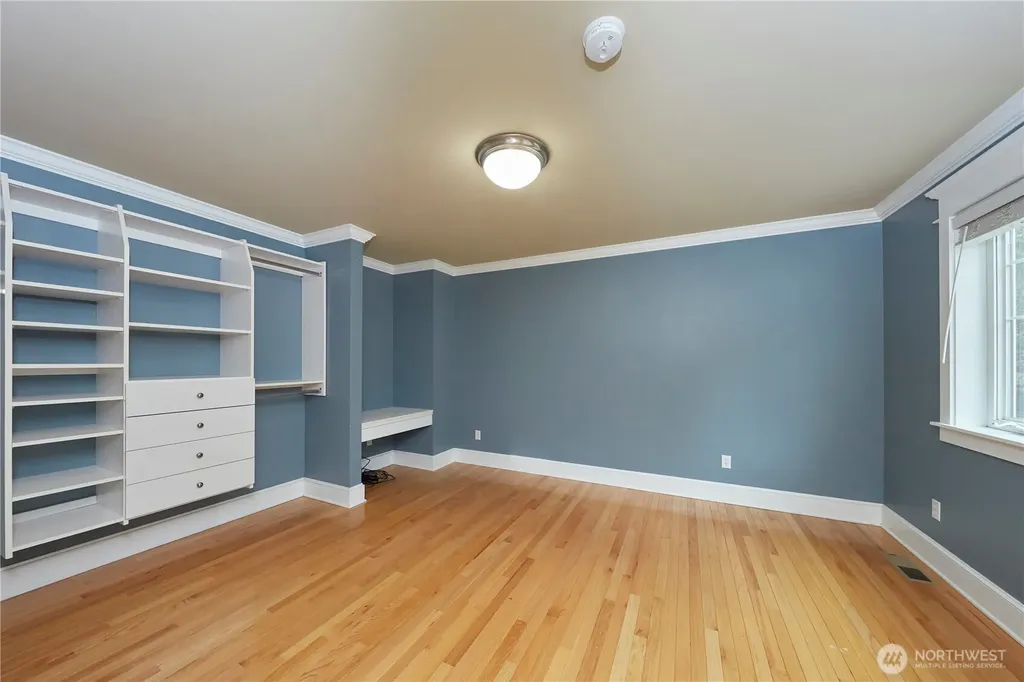 4909 SW Old Clifton Road Port Orchard WA 98367