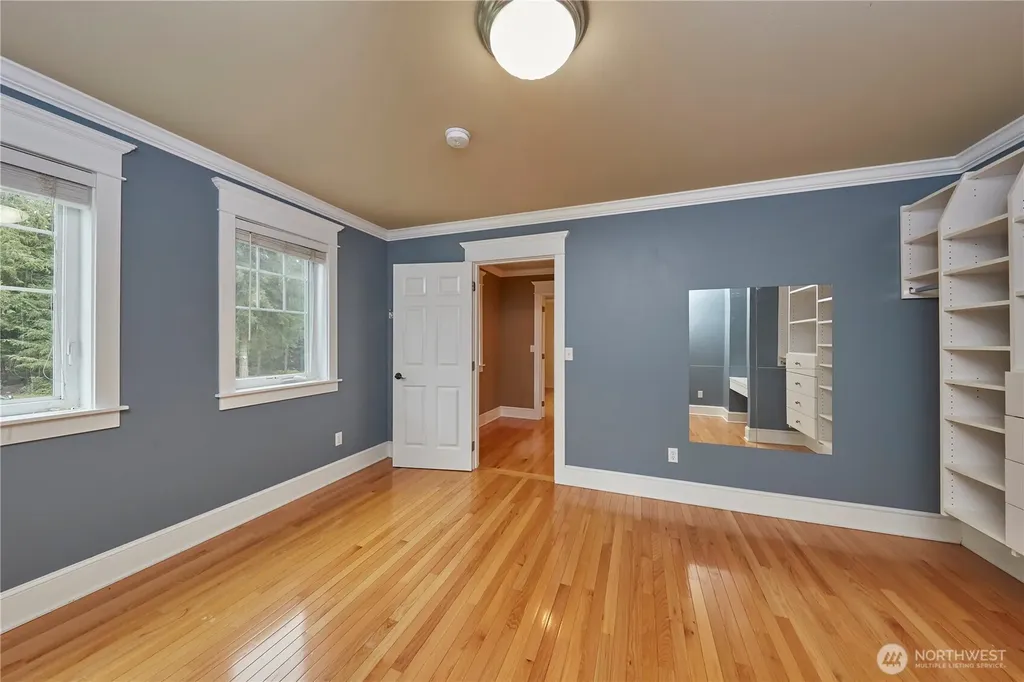 4909 SW Old Clifton Road Port Orchard WA 98367