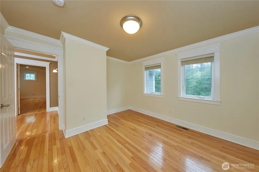 4909 SW Old Clifton Road Port Orchard WA 98367