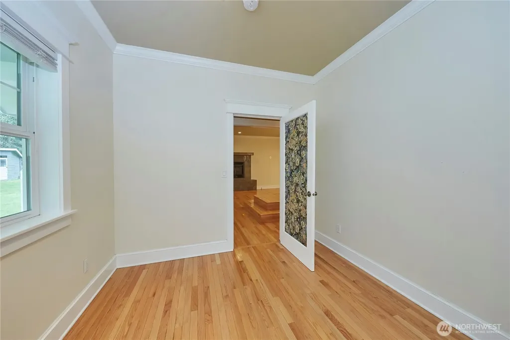4909 SW Old Clifton Road Port Orchard WA 98367