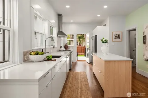 5023 SW Prince Street Seattle WA 98116