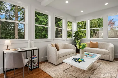 5023 SW Prince Street Seattle WA 98116