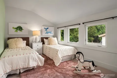 5023 SW Prince Street Seattle WA 98116