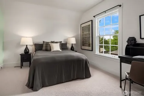 5023 SW Prince Street Seattle WA 98116
