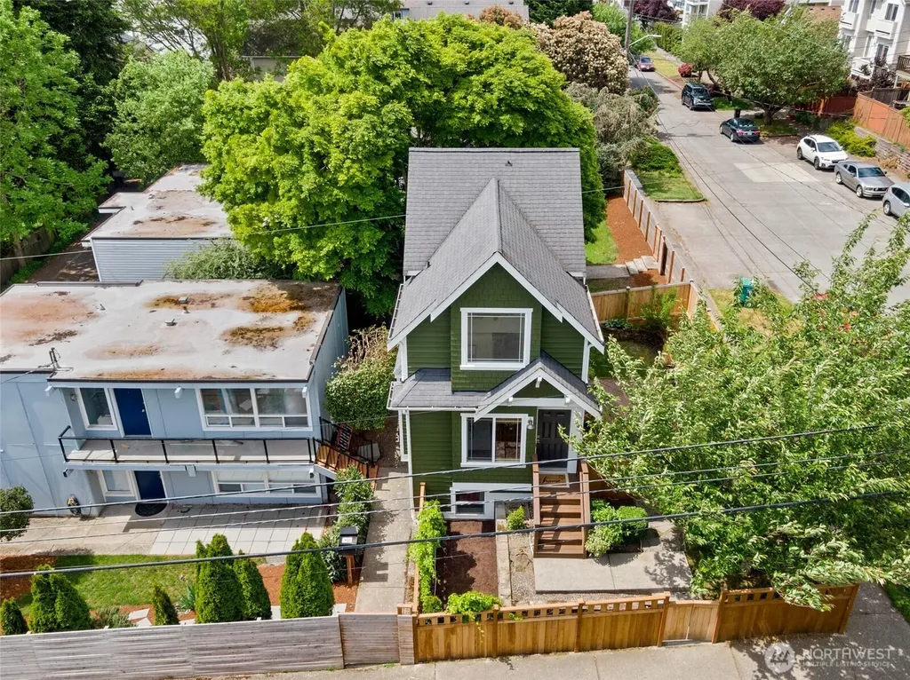 9219 Stone Avenue N Seattle WA 98103