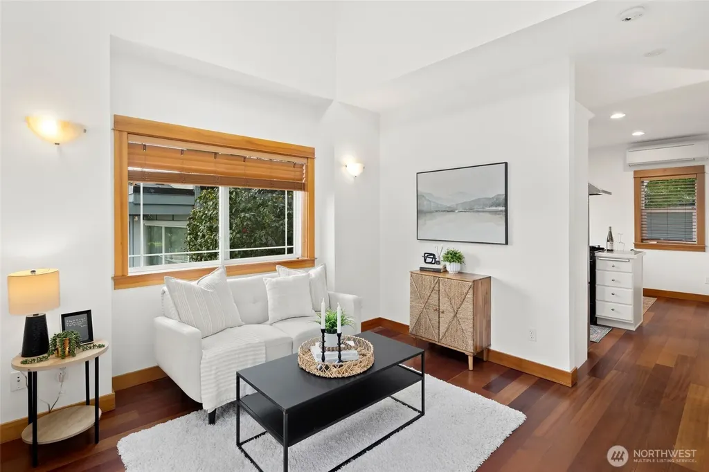 9219 Stone Avenue N Seattle WA 98103