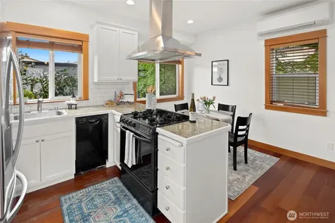 9219 Stone Avenue N Seattle WA 98103