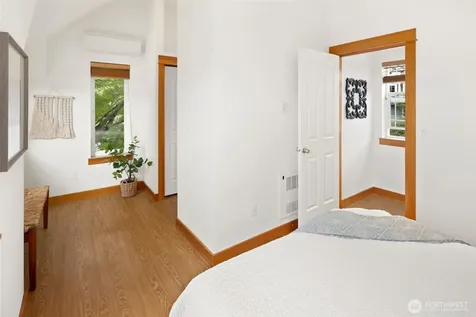 9219 Stone Avenue N Seattle WA 98103