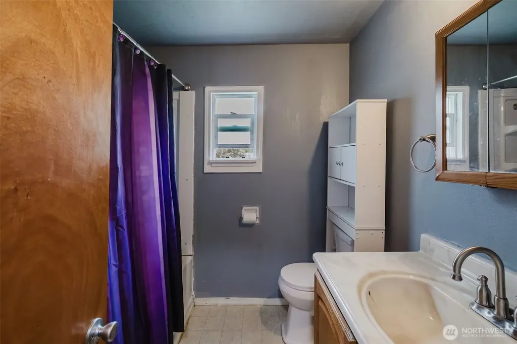 114 Kendall Street Port Orchard WA 98366