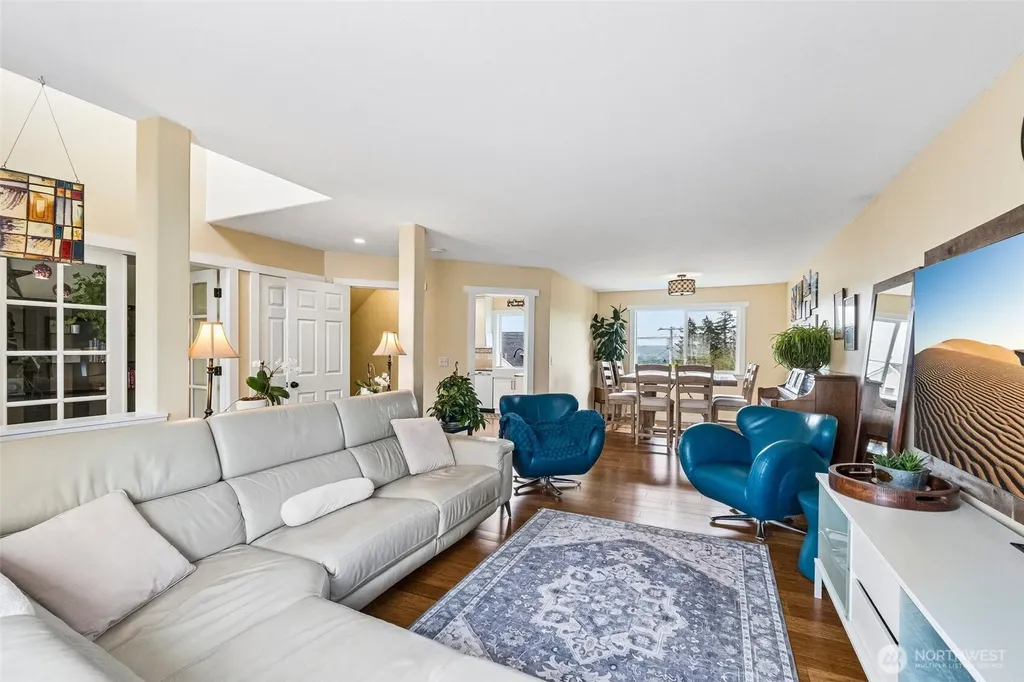 1929 19th Avenue Ct SE Puyallup WA 98372