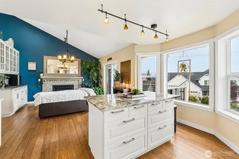 1929 19th Avenue Ct SE Puyallup WA 98372