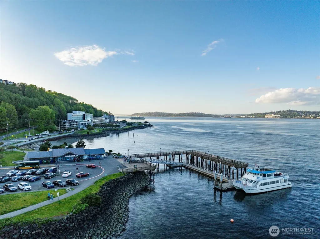 1661 Harbor Avenue SW Seattle WA 98126