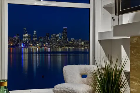 1661 Harbor Avenue SW Seattle WA 98126