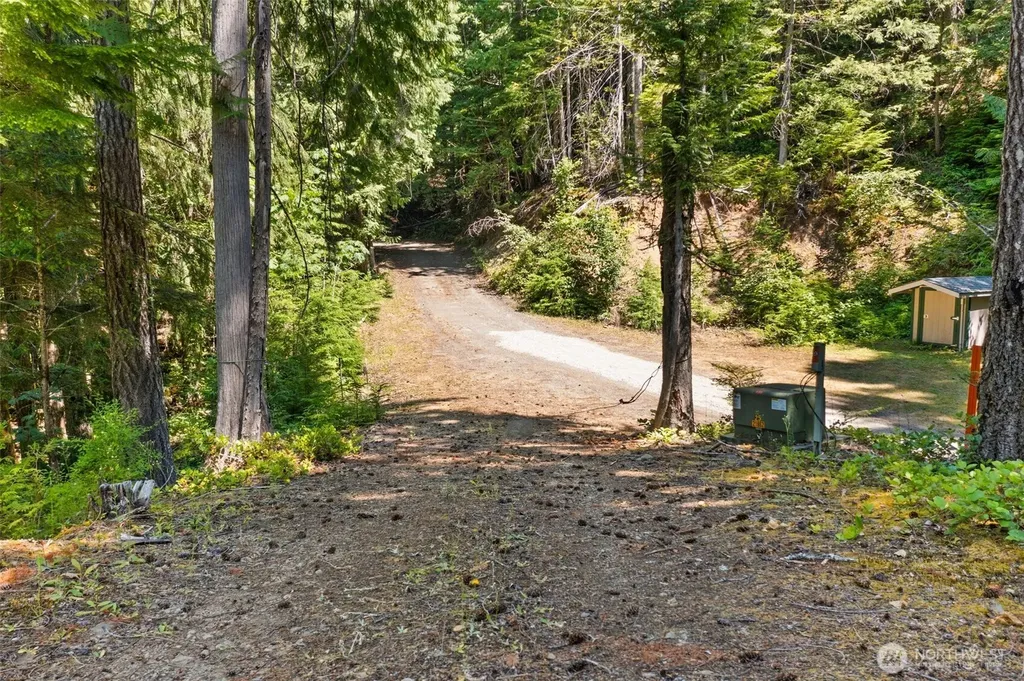 5154 N Lake Cushman Road Hoodsport WA 98548