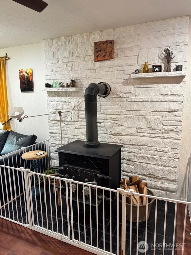 158 Gharet Road Randle WA 98377
