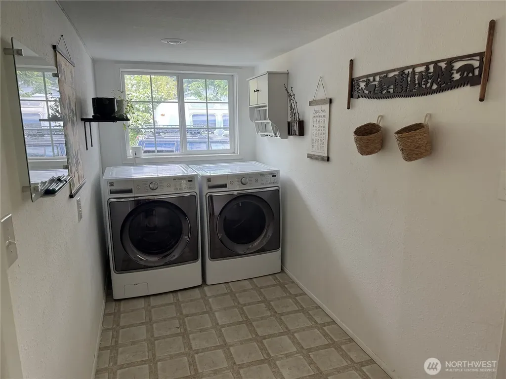 158 Gharet Road Randle WA 98377