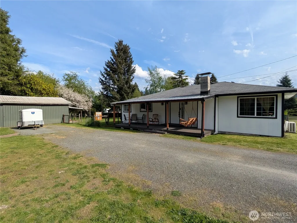158 Gharet Road Randle WA 98377