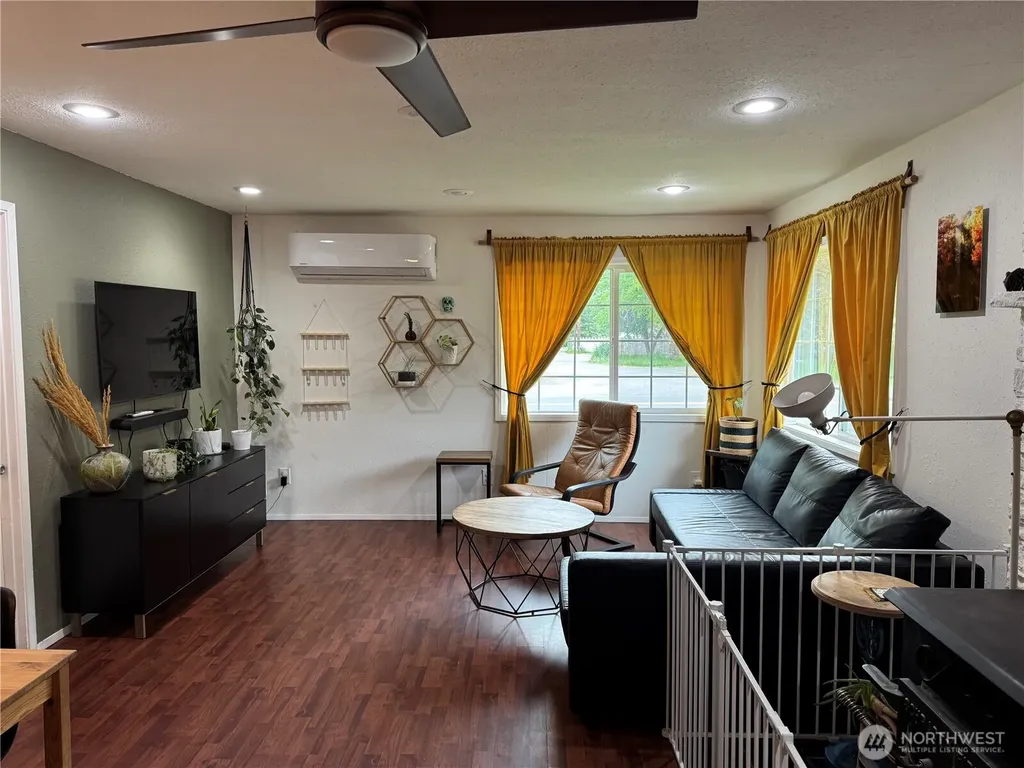 158 Gharet Road Randle WA 98377