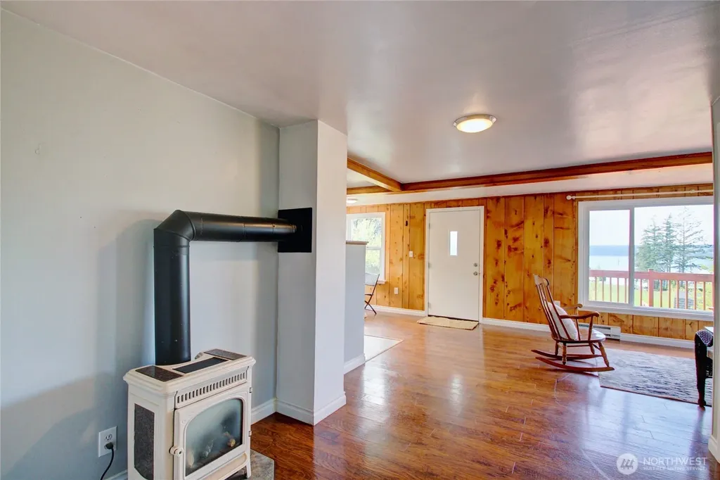 818 Serene View Road Camano Island WA 98282