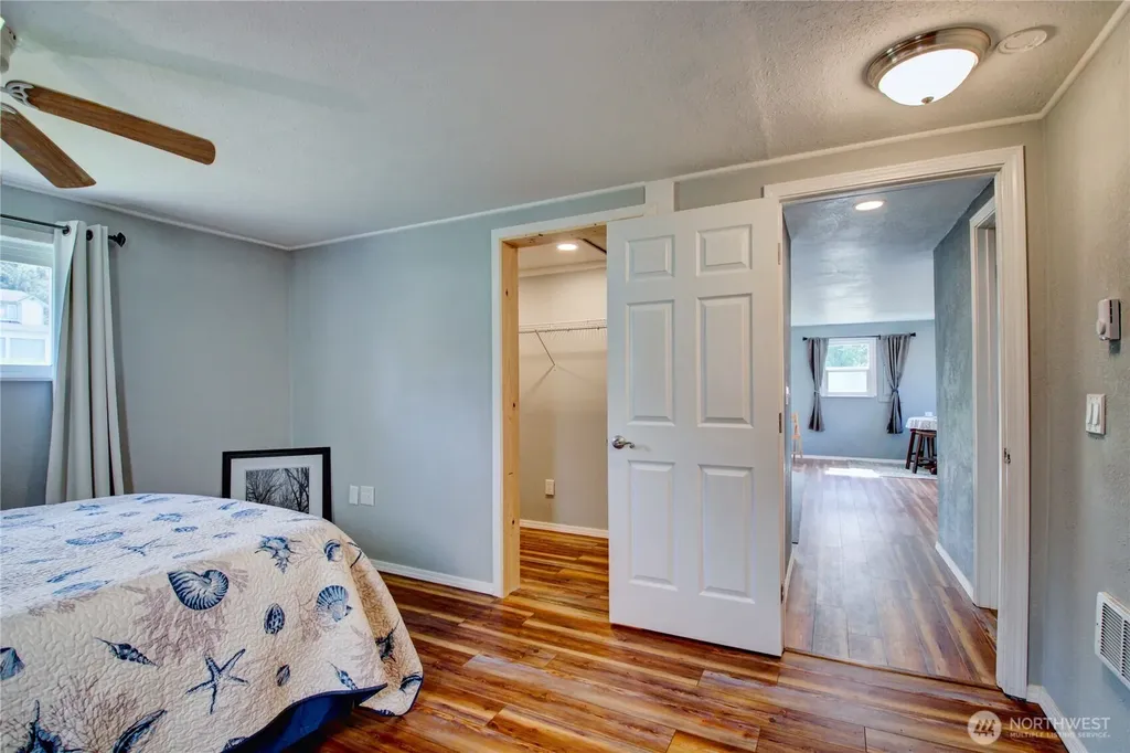 818 Serene View Road Camano Island WA 98282