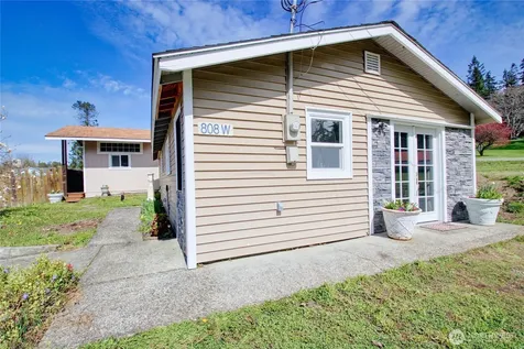 818 Serene View Road Camano Island WA 98282