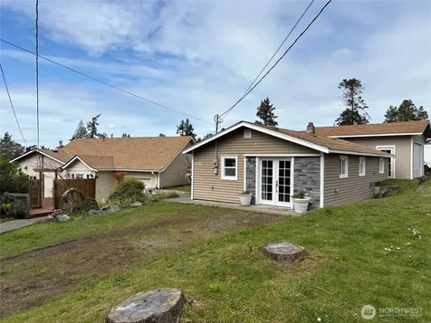 818 Serene View Road Camano Island WA 98282