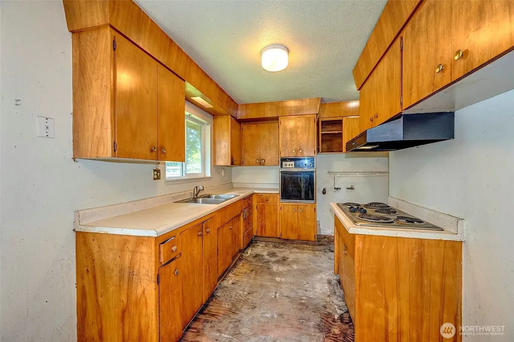 504 26th Street SE Auburn WA 98002