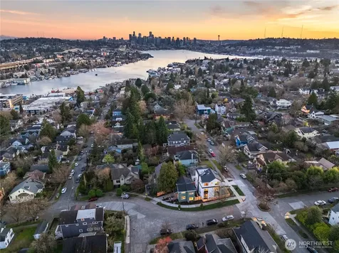 2509 N 42nd Street Seattle WA 98103