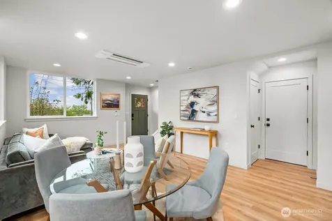 2509 N 42nd Street Seattle WA 98103