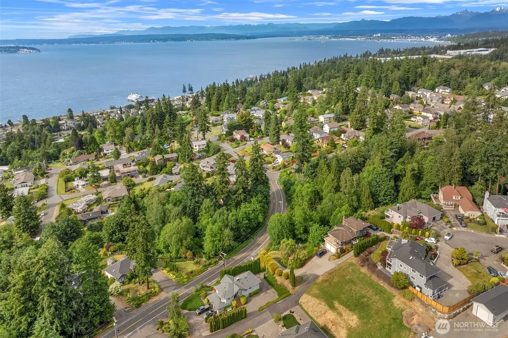 1229 Crownmill Avenue Mukilteo WA 98275