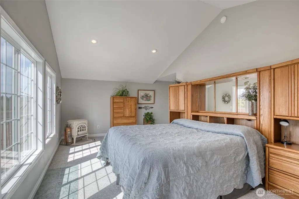 91 Hogan Road Hoquiam WA 98550