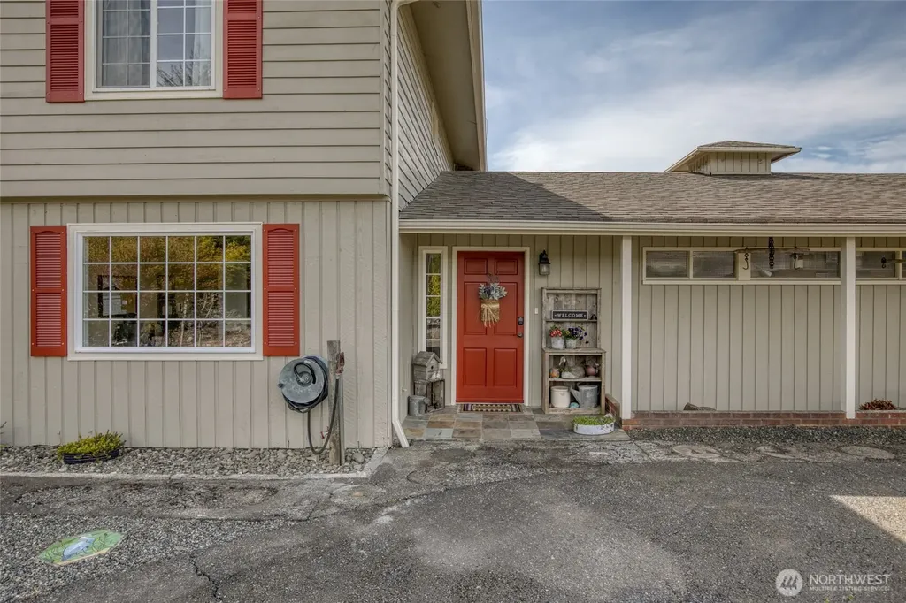 91 Hogan Road Hoquiam WA 98550