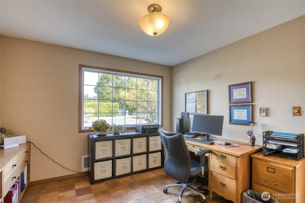 91 Hogan Road Hoquiam WA 98550
