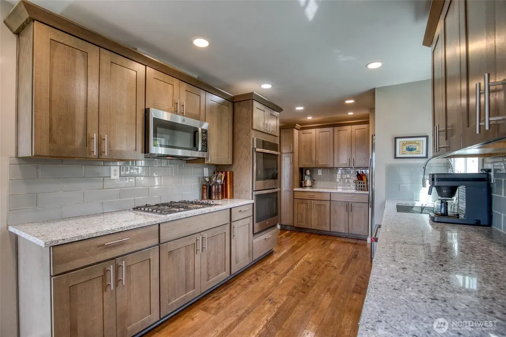 91 Hogan Road Hoquiam WA 98550
