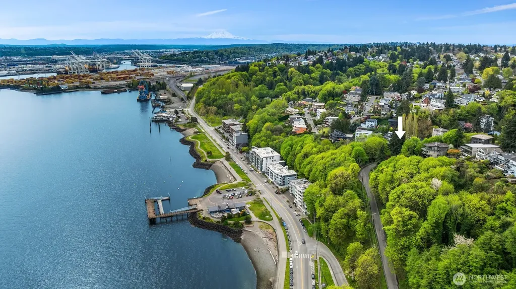 1601 Ferry Avenue SW Seattle WA 98116