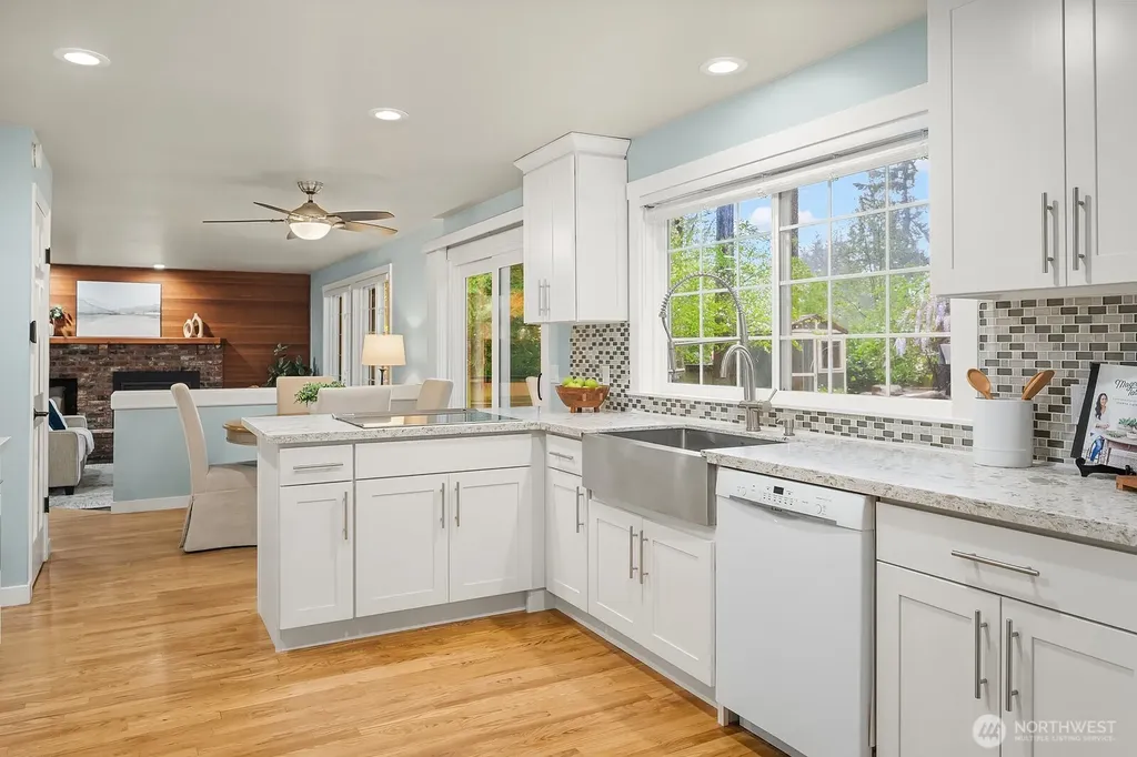 14314 NE 10th Place Bellevue WA 98007
