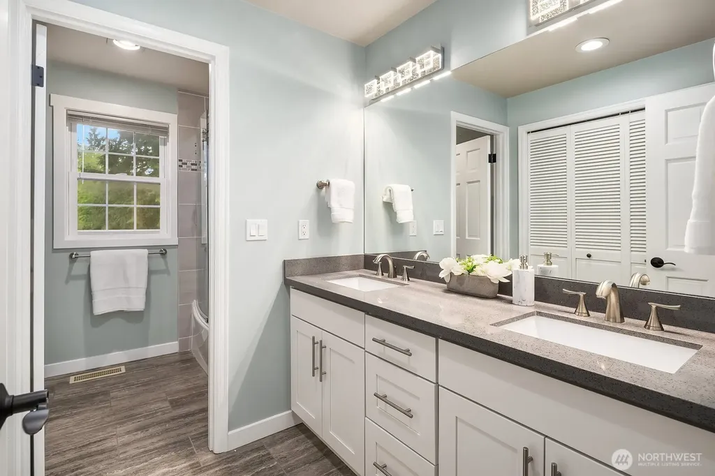 14314 NE 10th Place Bellevue WA 98007