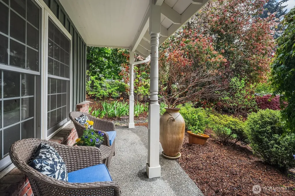 14314 NE 10th Place Bellevue WA 98007