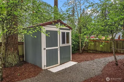 14314 NE 10th Place Bellevue WA 98007