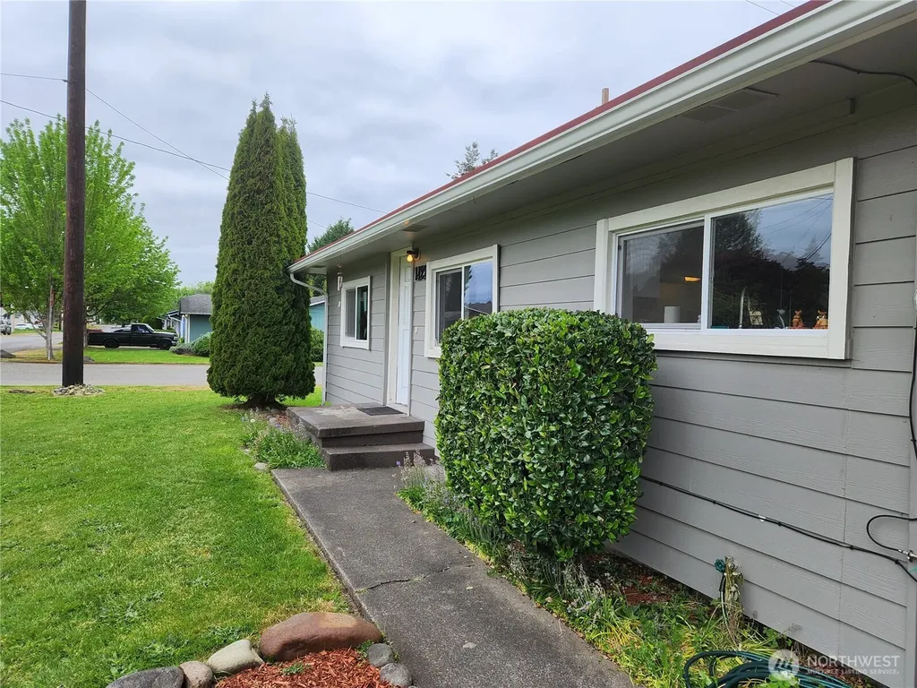 1422 Belmont Avenue Centralia WA 98531