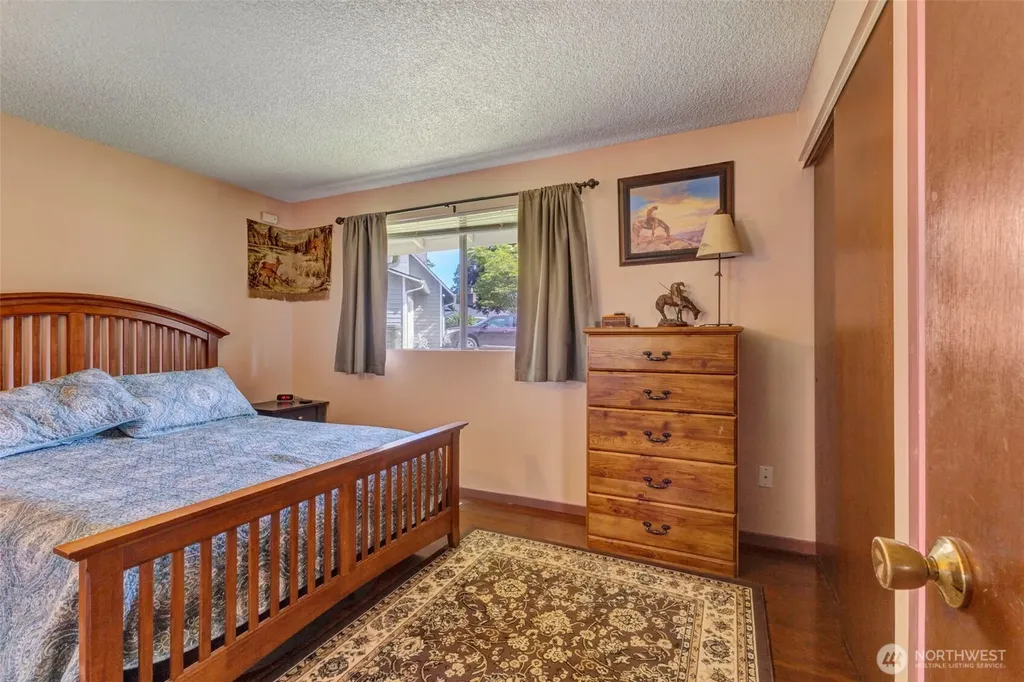 6506 103rd Street E Puyallup WA 98373