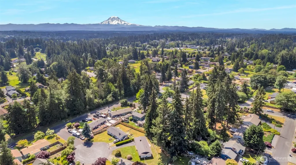 6506 103rd Street E Puyallup WA 98373