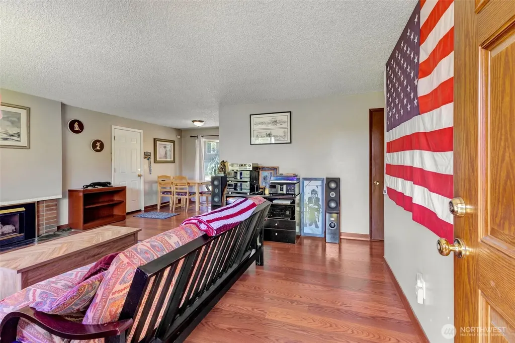 6506 103rd Street E Puyallup WA 98373